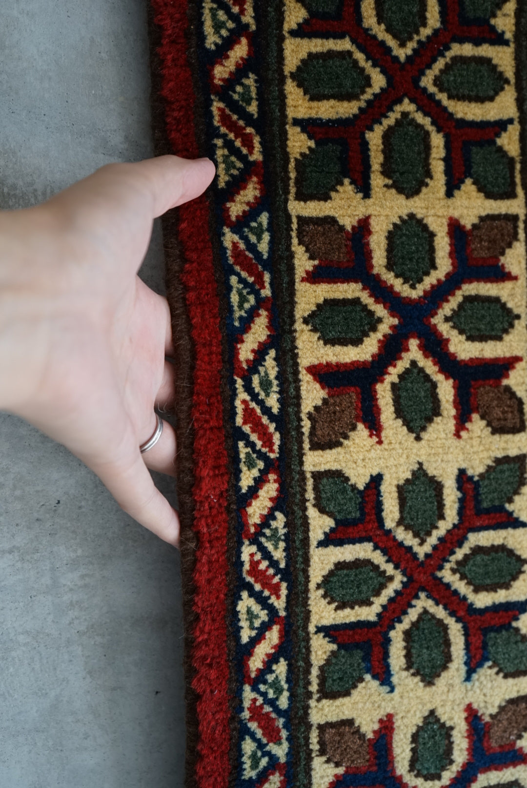 AFGHANISTAN VINTAGE BALUCH 1980年代 161.5 × 101.5 cm