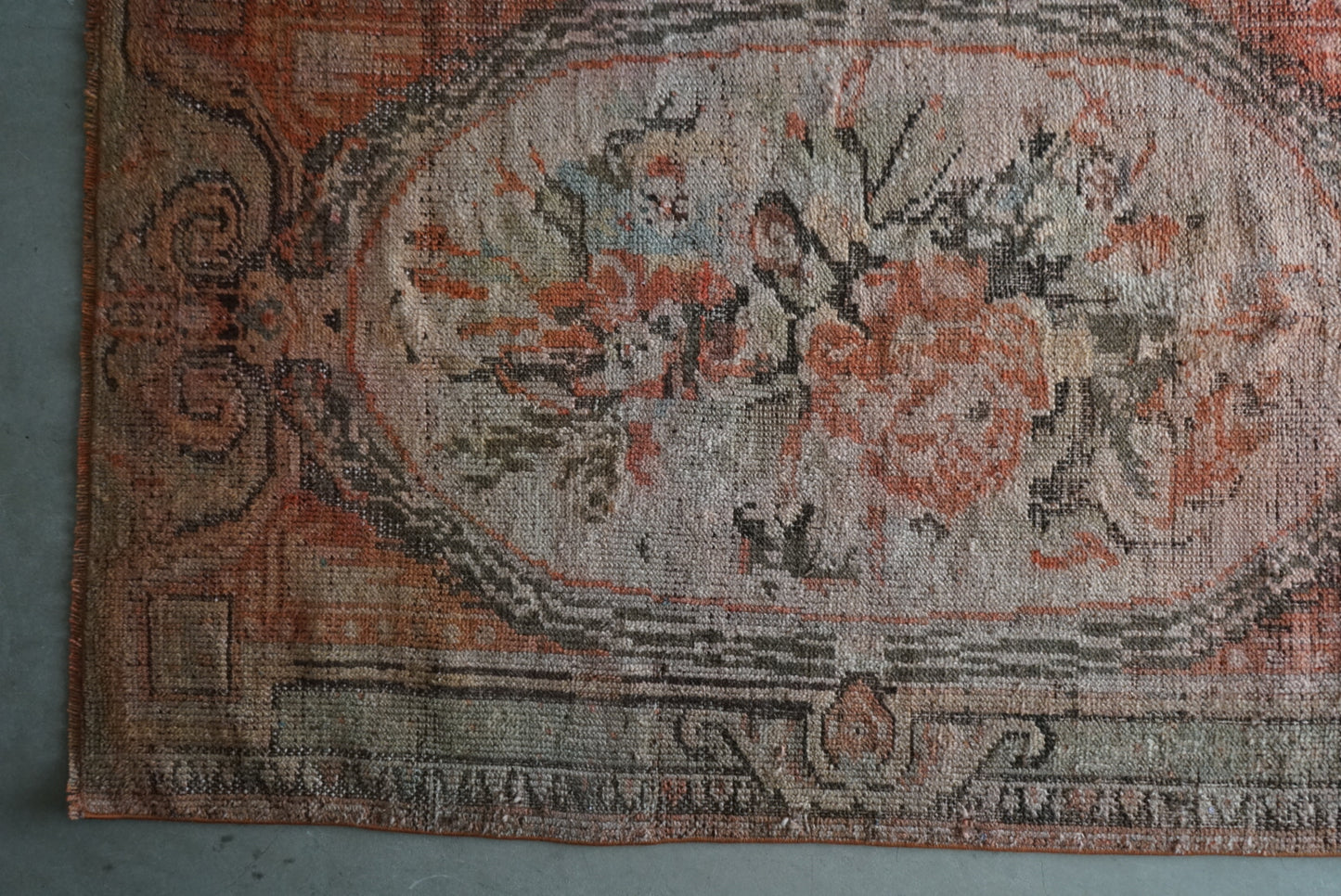 TURKEY OLD ISPARTA ROSE FLOWER 1950-1960年代 161 × 107.5 cm No.TR25129