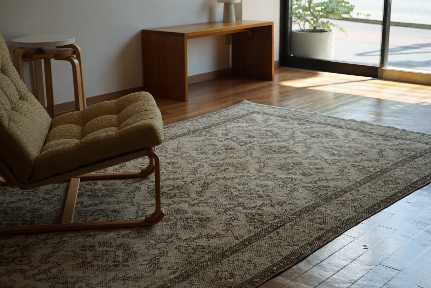 Türkiye Old Isparta Beige Floral 1970年代 272 × 152 cm No.TR25351