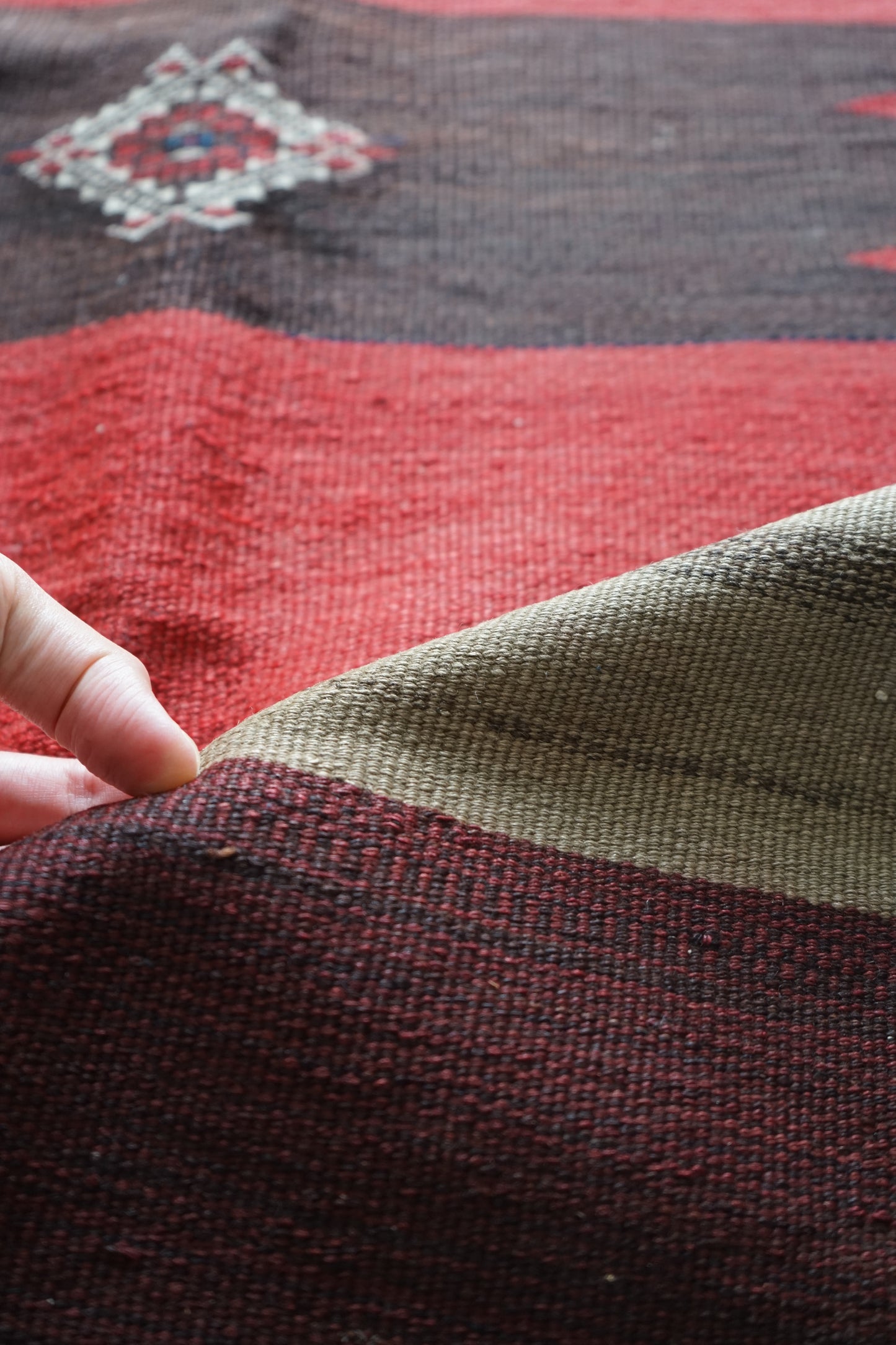 IRAN ANTIQUE AFSHAR TABLECLOTH 1840年代 129 × 126.5 cm