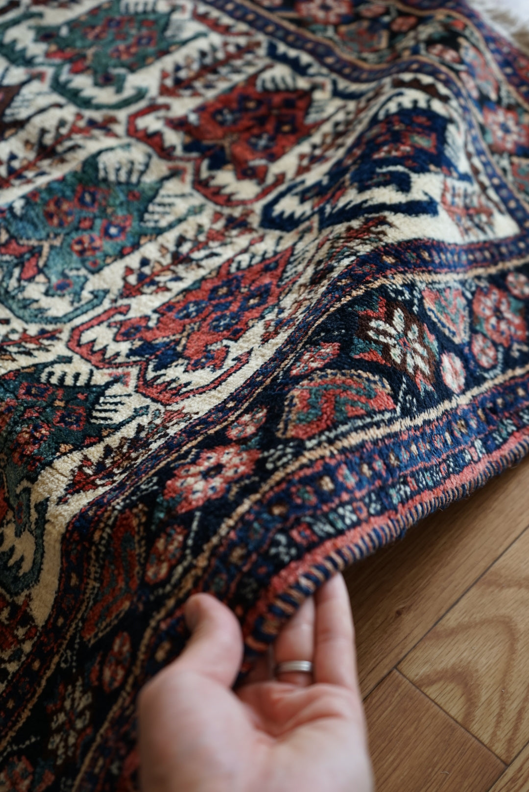 店頭販売 Iran Antique Afshar Pistachios 1860年代 183 × 135 cm