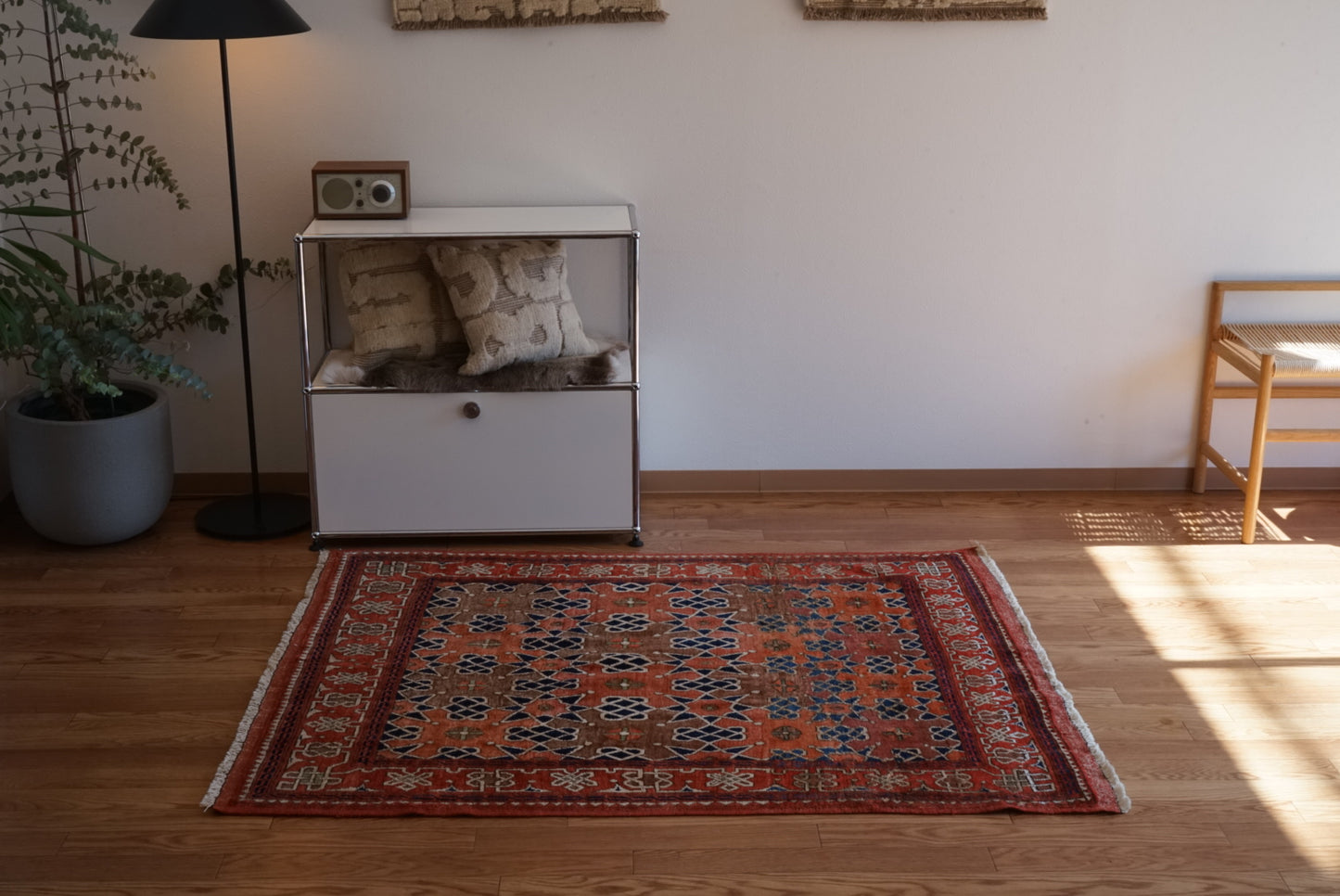 店頭販売 Afghanistan Vintage Baluch Orange Star 1980年代 153 × 124 cm  No.AF2531