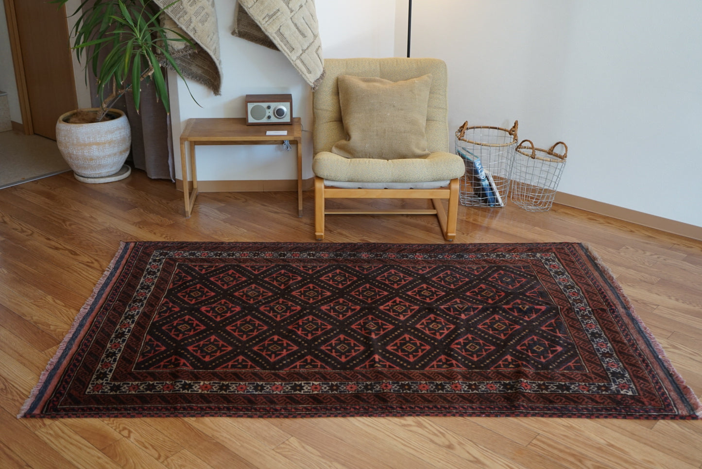 Afghanistan Old Baluch Taimani 1980年代 193 × 123 cm  No.AF2543 / 国内送料無料・羊毛手織り絨毯