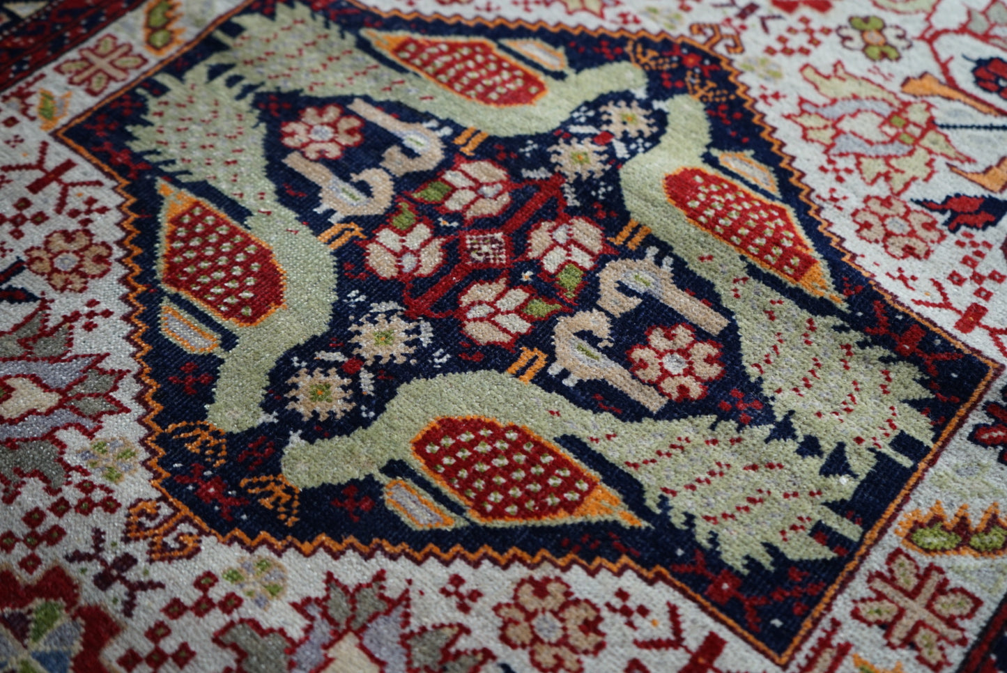 店頭販売 IRAN ANTIQUE KHORASAN KORMANJI 1900年代 80 × 71 cm