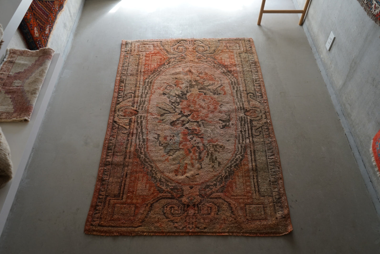 TURKEY OLD ISPARTA ROSE FLOWER 1950-1960年代 161 × 107.5 cm No.TR25129