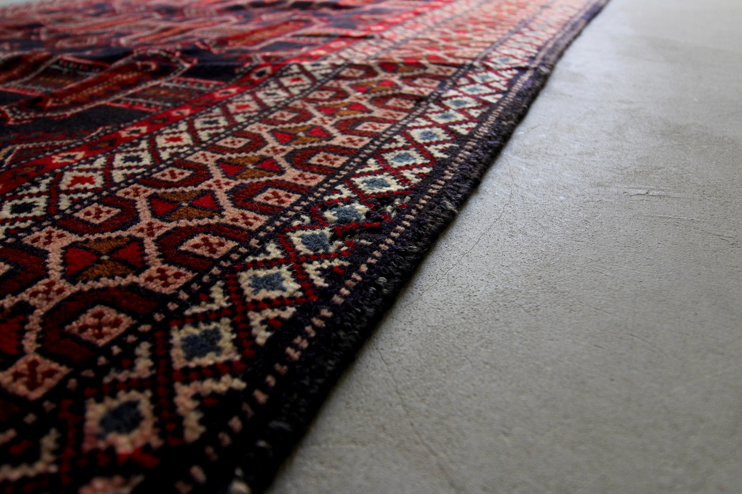 AFGHANISTAN VINTAGE BALUCH 1980年代 196.5 × 107.5 cm