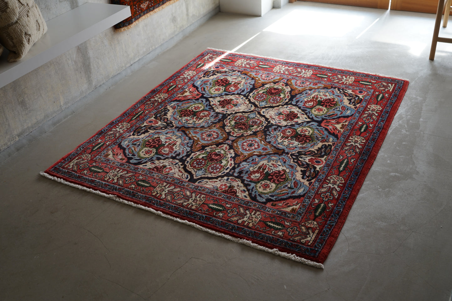 IRAN ANTIQUE BIJAR SANANDAJI MILZA ALI 1920年代 150 × 127 cm