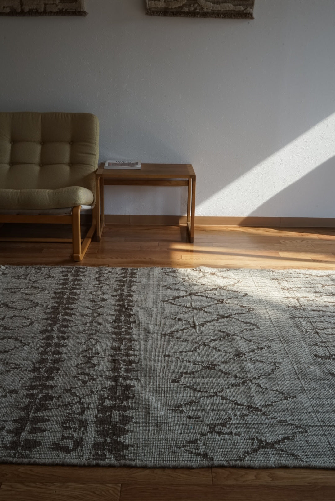 MAISON ÉTRETAT Original Iran Qashqai Kilim " Tribe " 205 × 144 cm / 国内送料無料・羊毛手織りキリム
