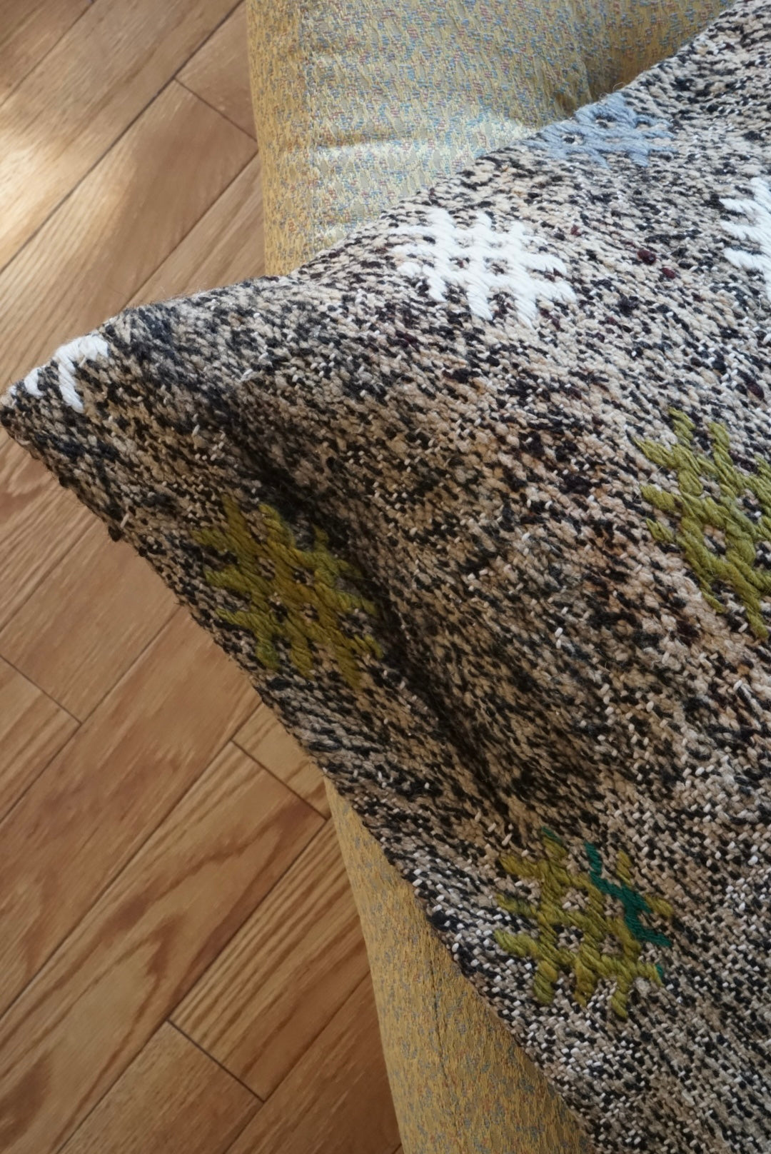 Türkiye Old Kilim Cushion Cover Mix Color Beige , Black , Charm Design 47 × 46 cm No.TR25465