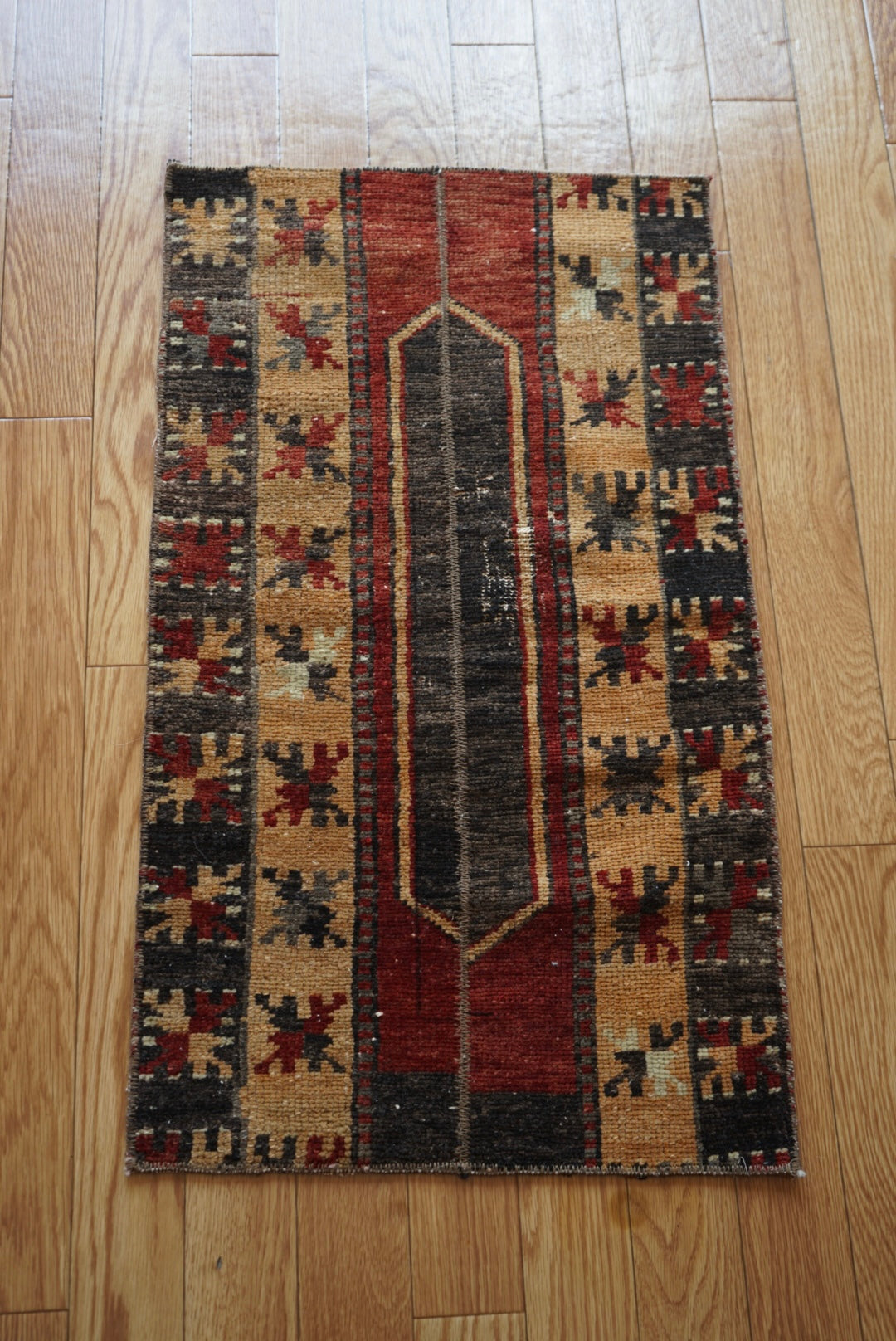 Türkiye Vintage Patchwork Black , Red , Yellow 1980年代 81 × 46 cm No.TR25405