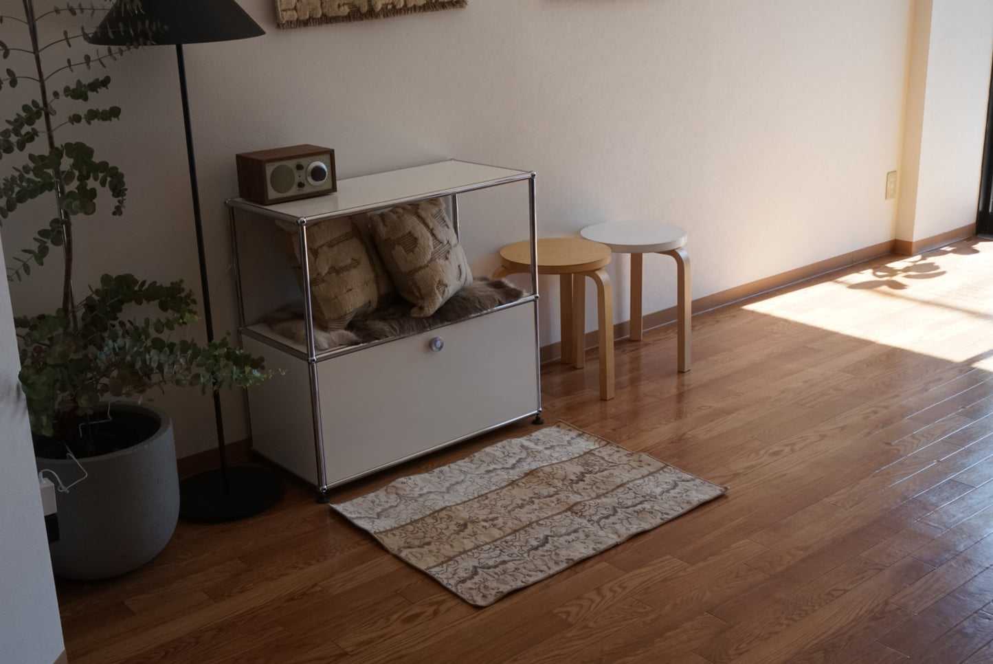 Türkiye Old Oushak Patchwork Beige , Ivory 1970年代 80.5 × 63 cm No.TR25467