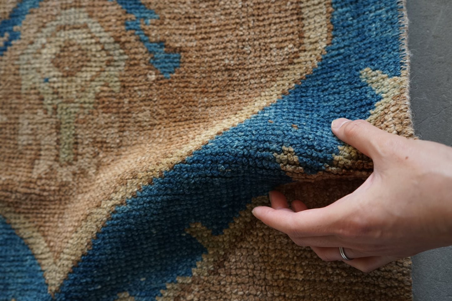 Türkiye Old Oushak Beige Runner Size 1970年代 223 × 83 cm No.TR25223