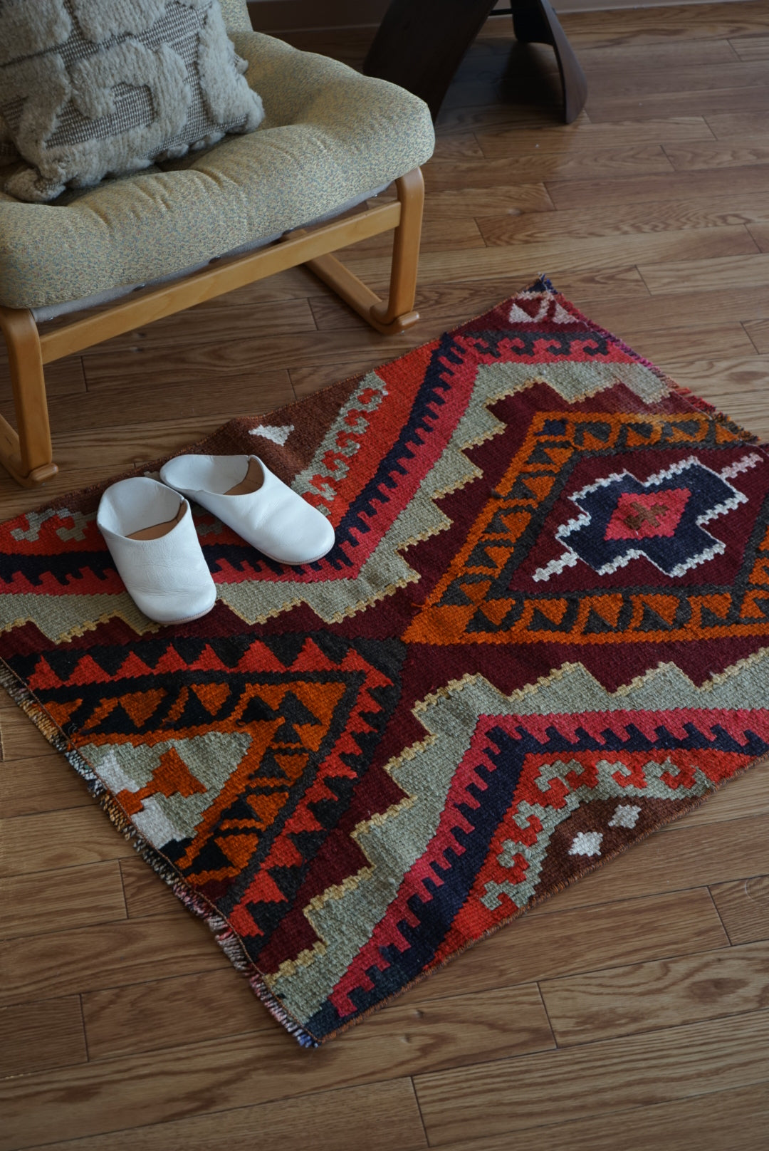 Türkiye Old Kilim Mix Color 98 × 79 cm No.TR25308