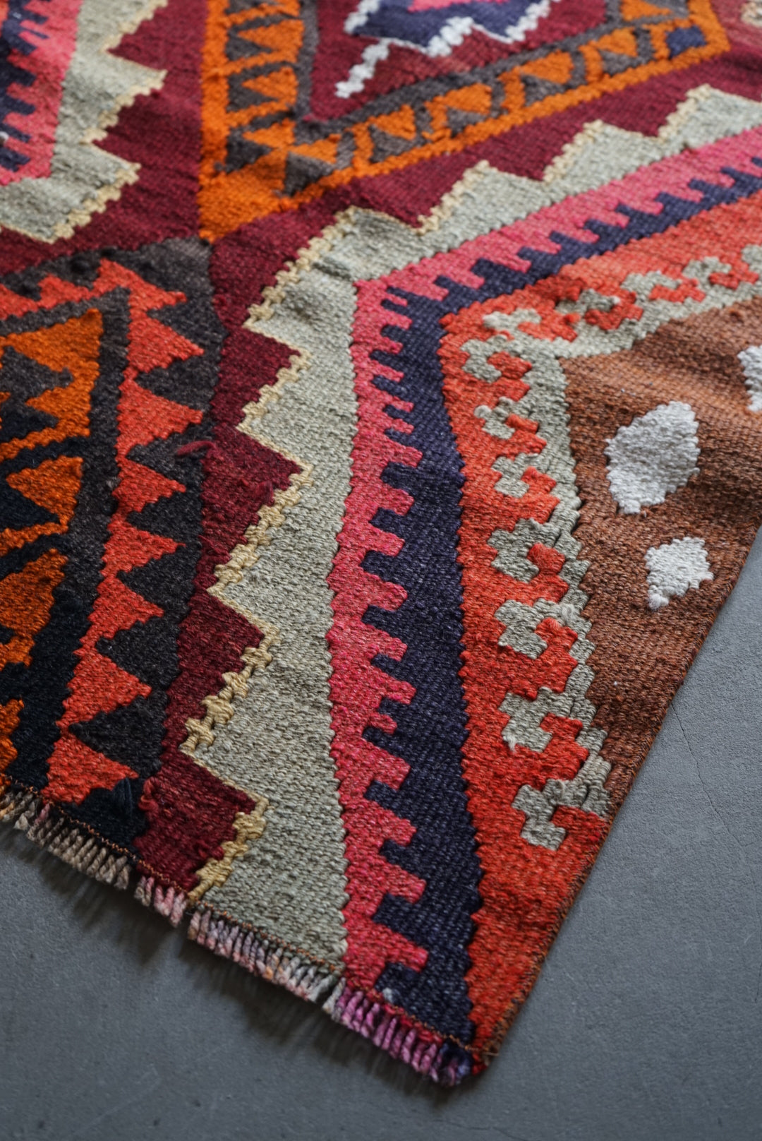 Türkiye Old Kilim Mix Color 98 × 79 cm No.TR25308