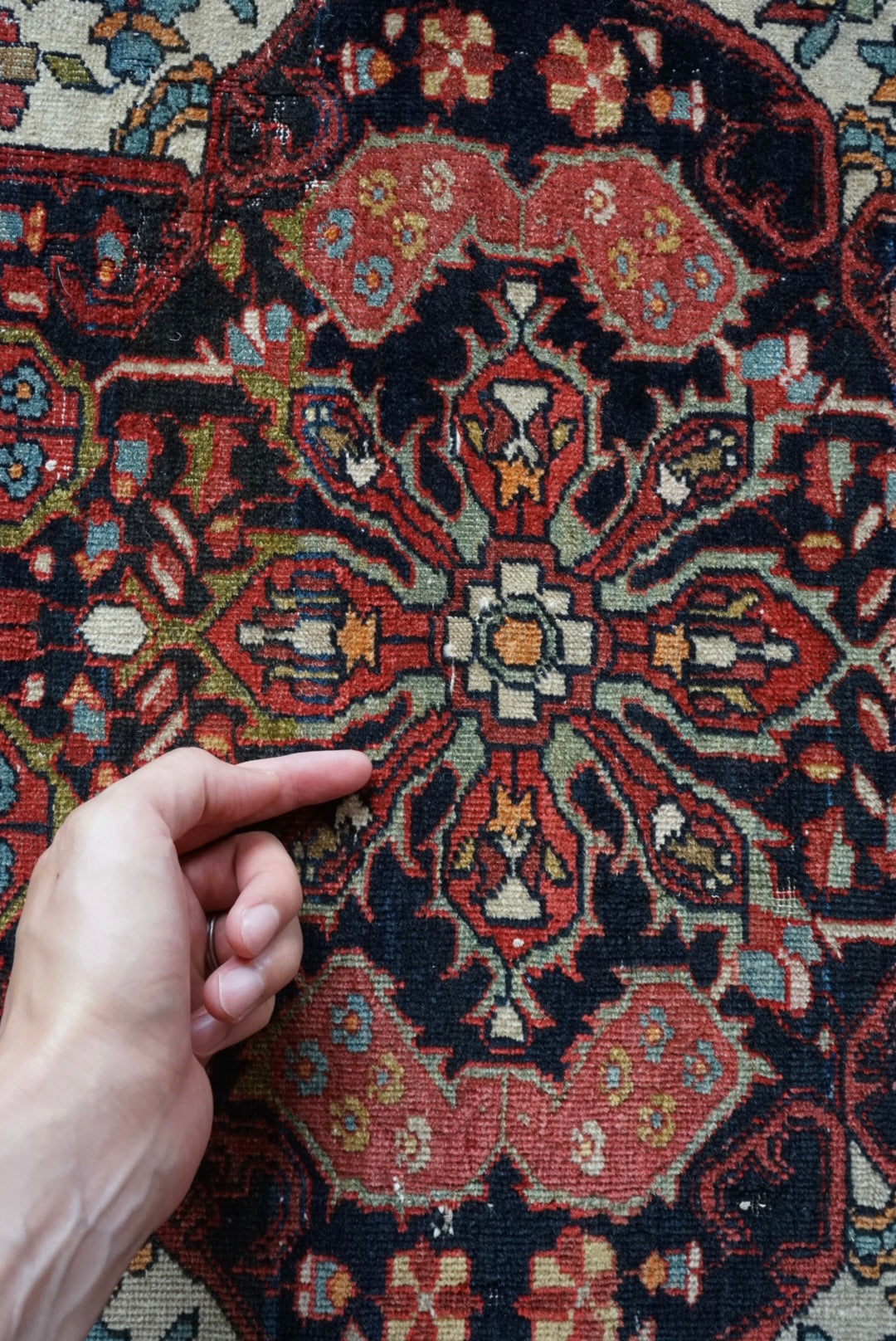 店頭販売 Türkiye Old Kemaliye Flower Medallion 1930年代 186 × 108 cm No.TR25457