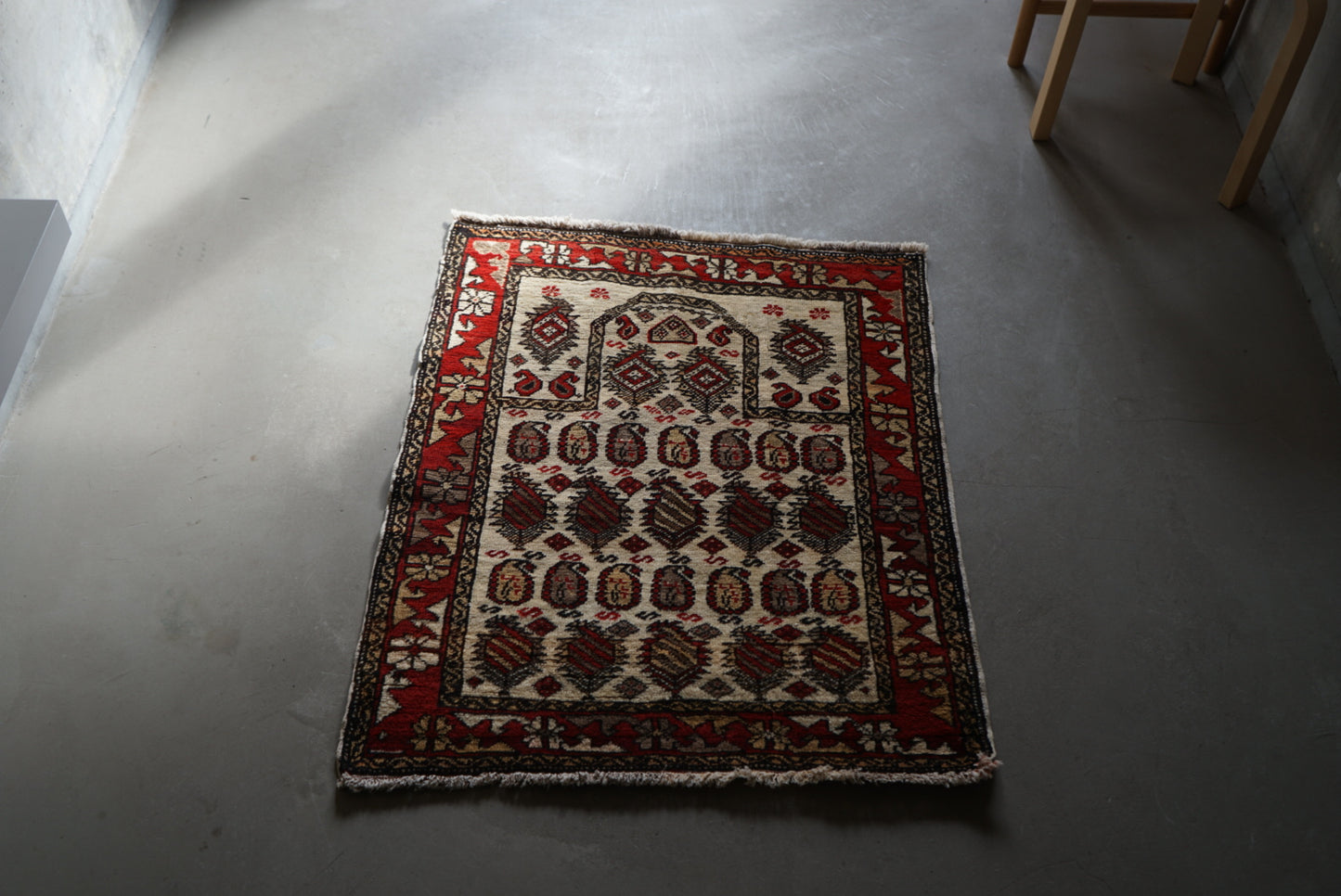 Türkiye Old Anatolia Kid's Prayer rug "Armond" 1960年代 92 × 78 cm No.TR25322