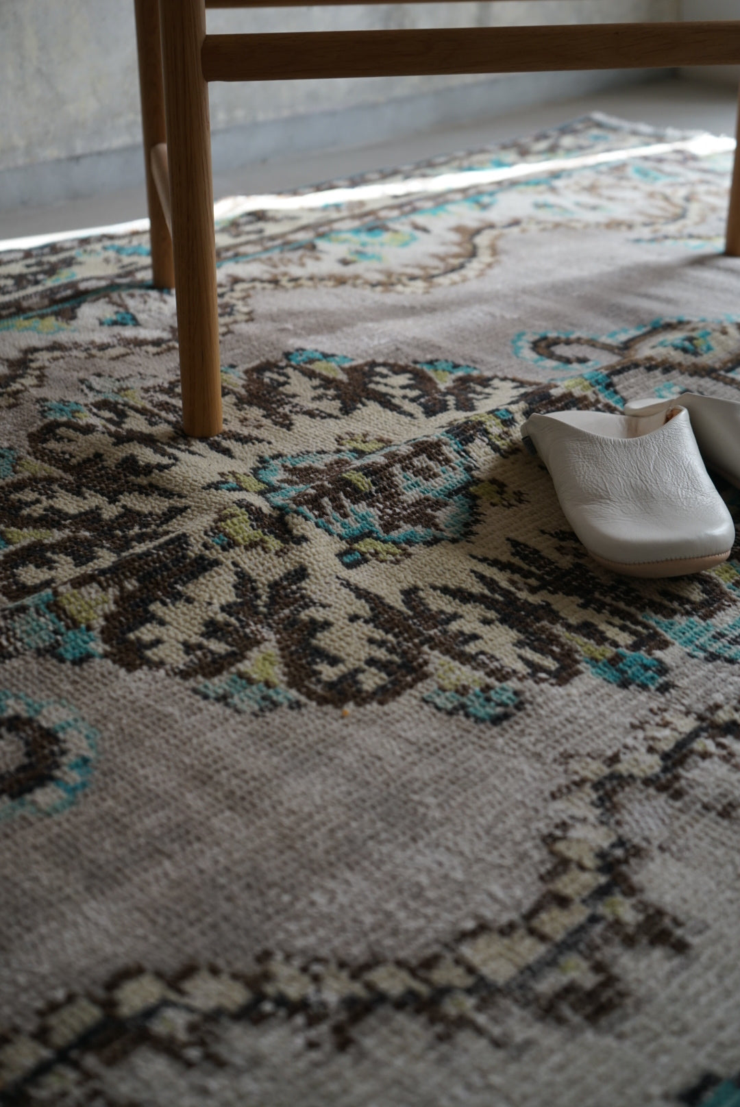 TURKEY OLD ISPARTA GREY 1970年代 223 × 136 cm No.TR25146