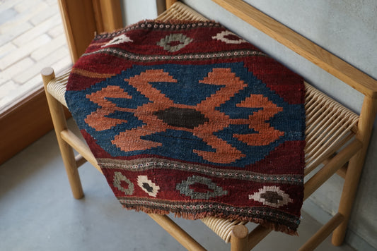 Türkiye Old Kilim Small size 1970年代 52 × 50 cm No.TR25234