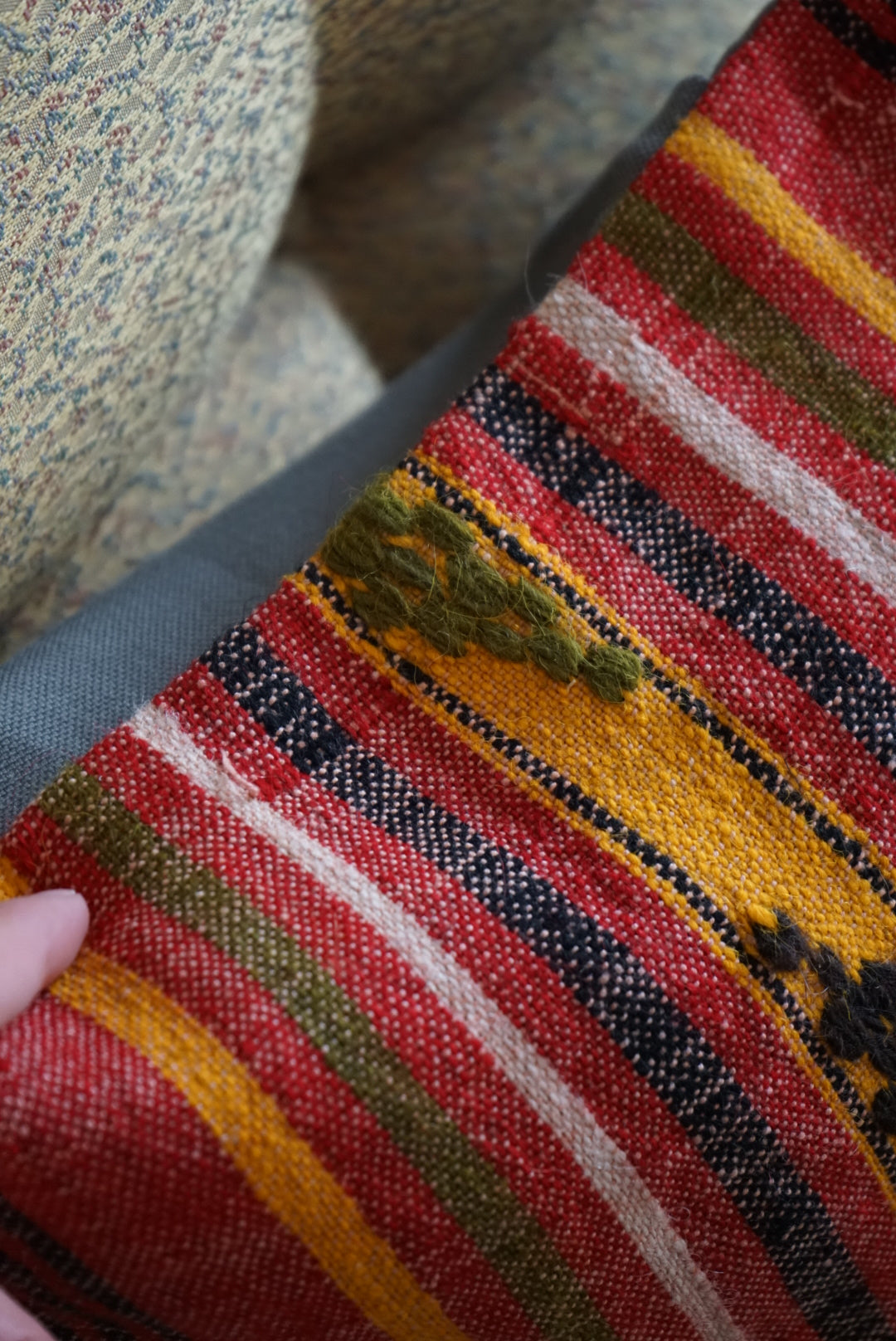 Türkiye Old Kilim Cushion Cover Mix Color Stripe Tribal Design 45 × 45 cm No.TR25529 / 国内送料無料・羊毛手織りキリム