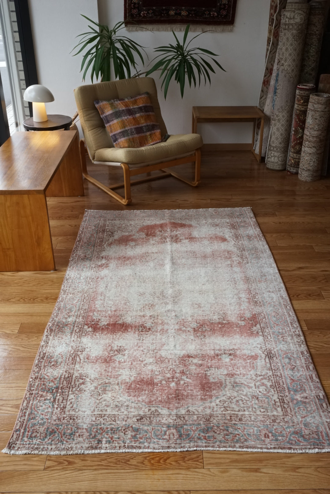 Türkiye Old Isparta Red , Clay blue , Medallion 1960年代 186 × 108 cm No.TR25456