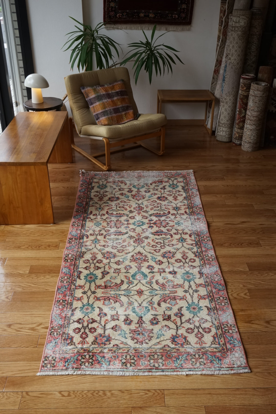 Türkiye Old Isparta Beige , Rose Pink , Emerald Green Floral 1970年代 194 × 92 cm No.TR25451 / 国内送料無料