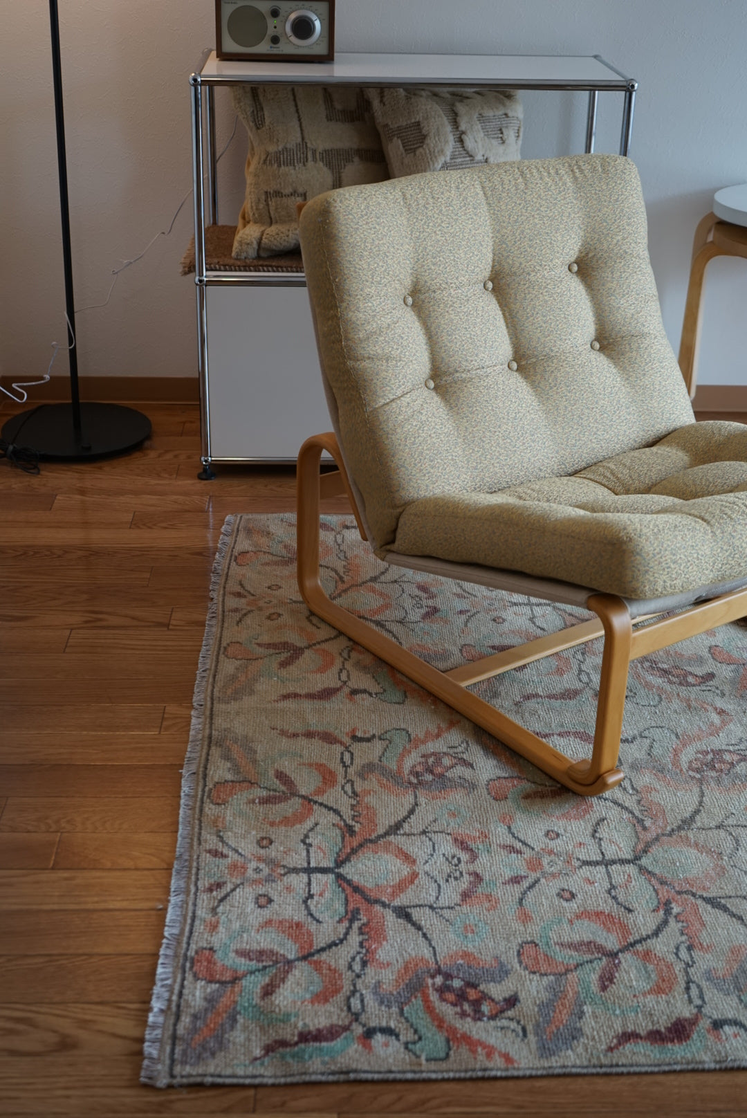Türkiye Old Isparta Beige Floral 1970年代 218 × 136 cm No.TR25267