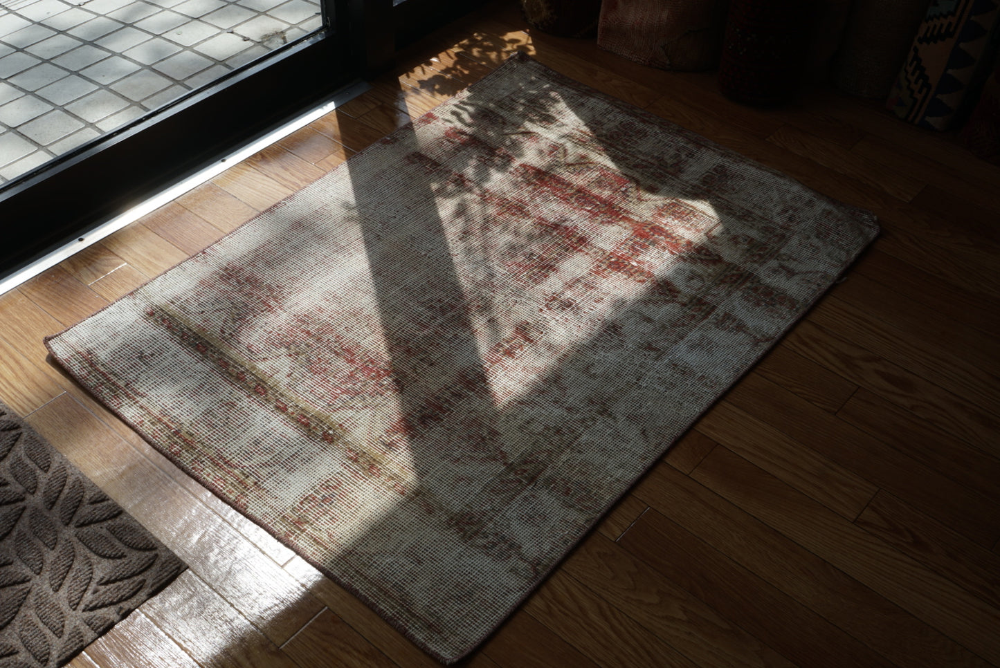 Türkiye Old Oushak Shabby Red 1970年代 110 × 80 cm No.TR25371