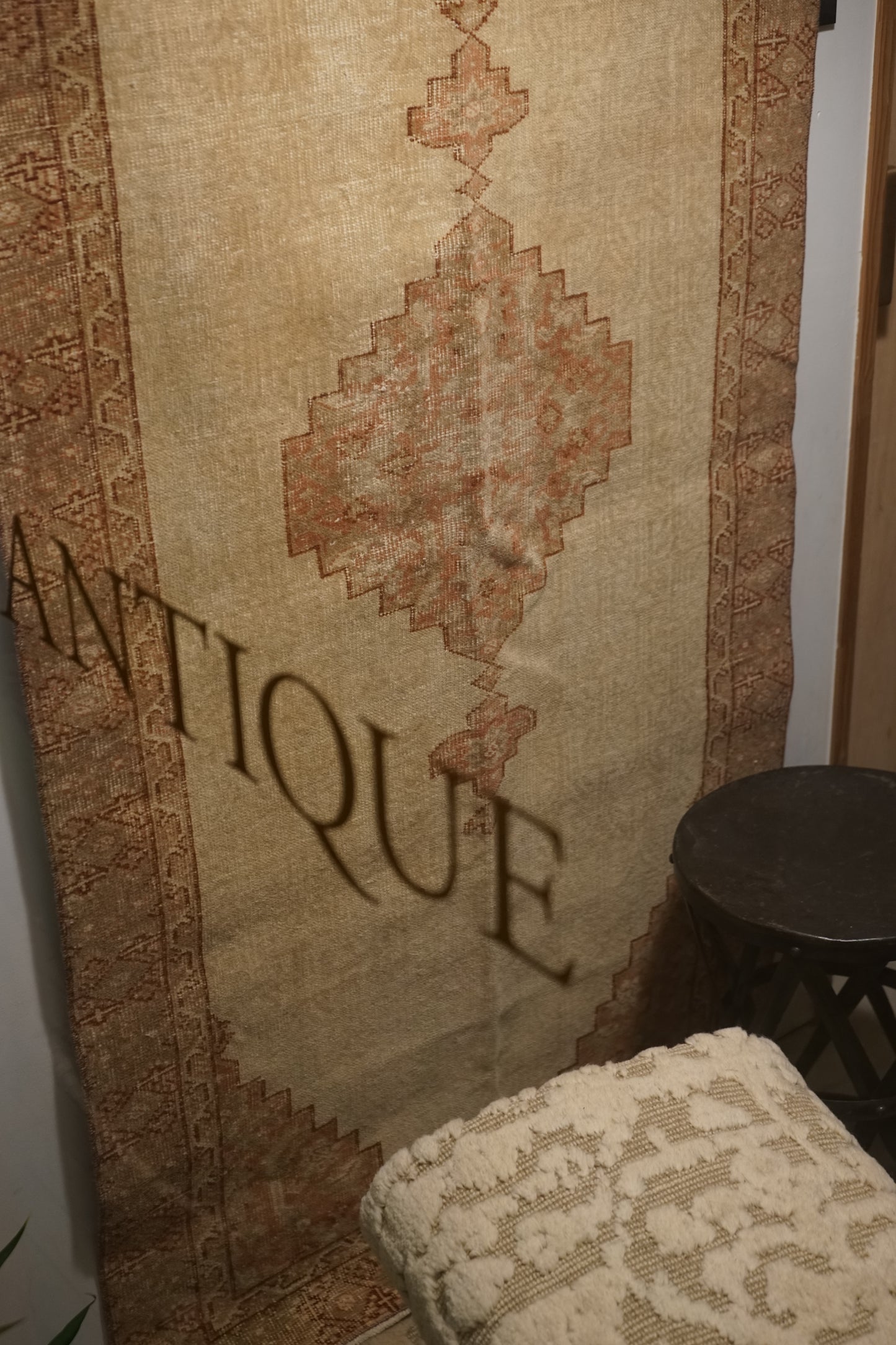 TURKEY OLD ISPARTA BEIGE MEDALION 1970年代 172 × 92 cm No.TR25200