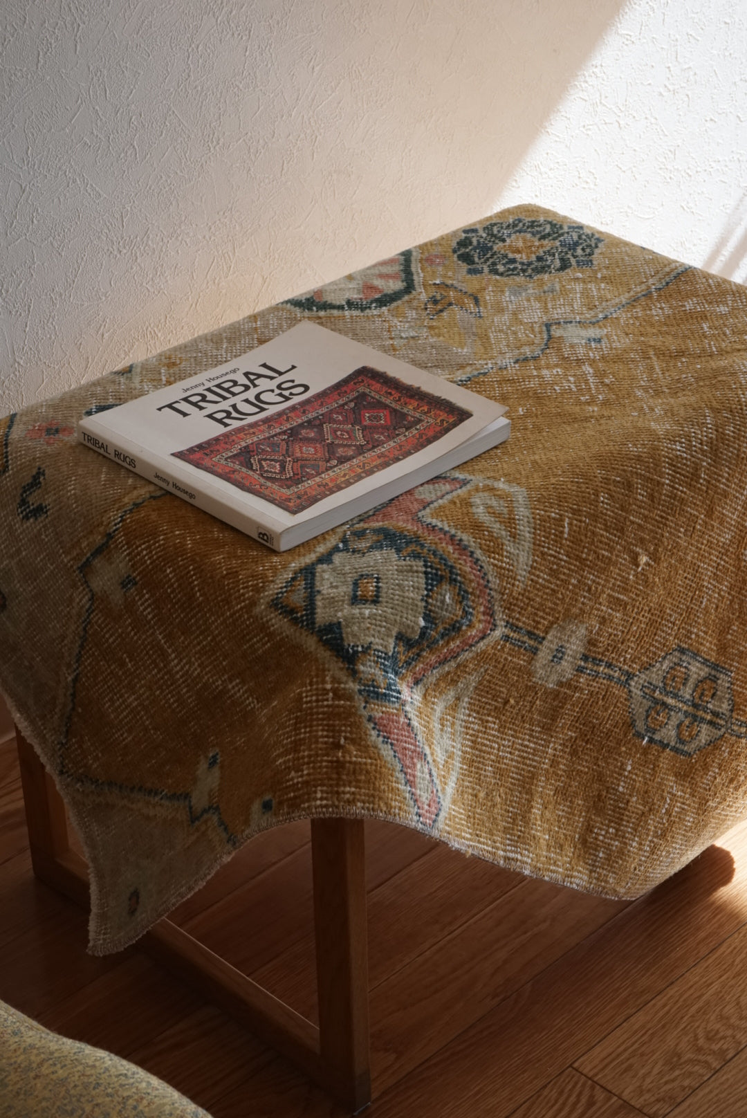 Türkiye Old Oushak Beige , Brass 1970年代 85 × 70 cm No.TR25479 / 国内送料無料