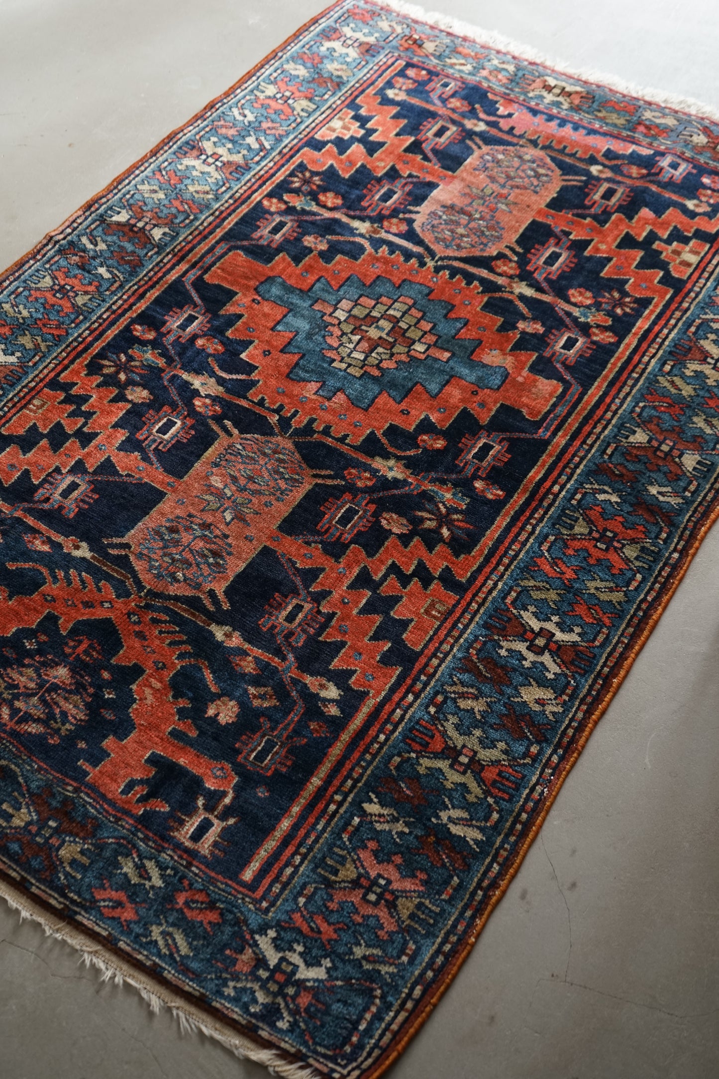 店頭販売 IRAN ANTIQUE BAKHTIARI 1820-1840年代 151 × 101 cm