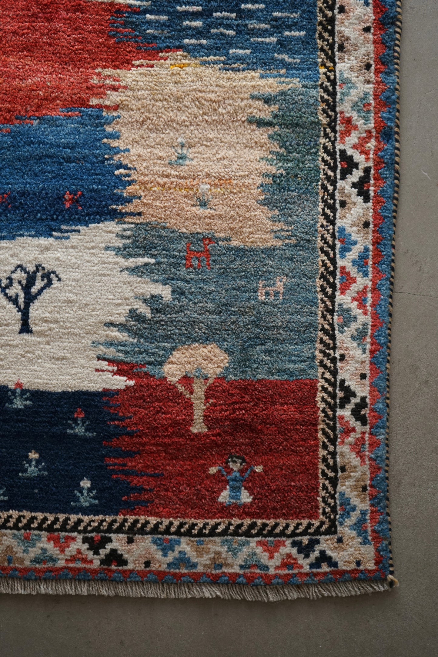 IRAN SHIRAZ QASHQAI OLD GABBEH 1940年代 94 × 84 cm / 3'0" × 2'7" ft