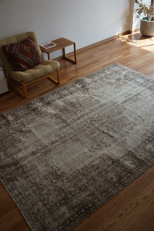 Türkiye Old Isparta Medallion Beige , Glay 1960年代 255.5 × 184 cm No.TR25491 / 国内送料無料