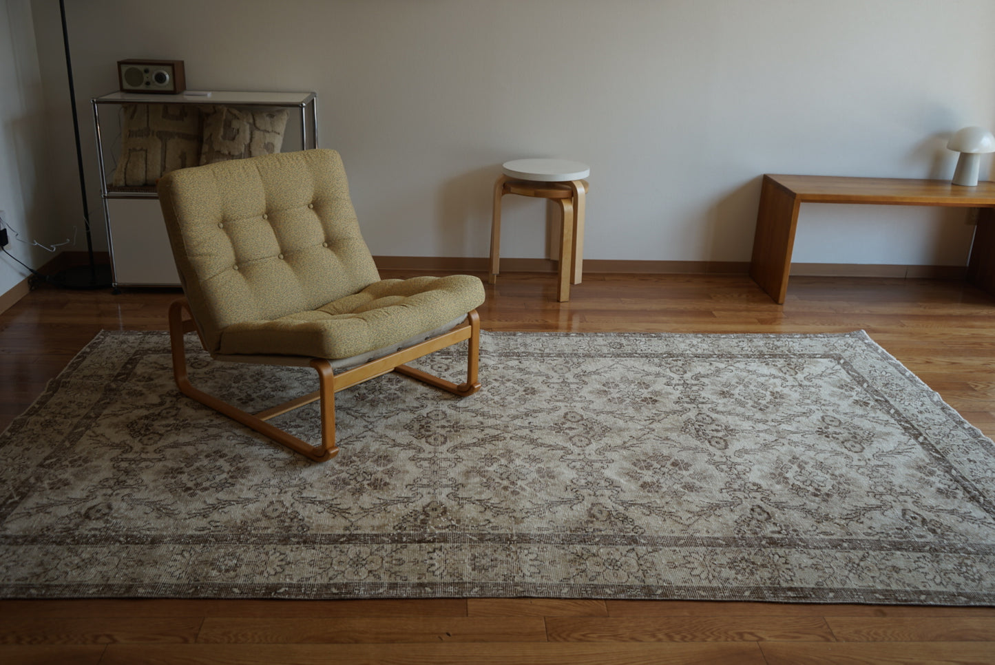 Türkiye Old Isparta Beige Floral 1970年代 272 × 152 cm No.TR25351