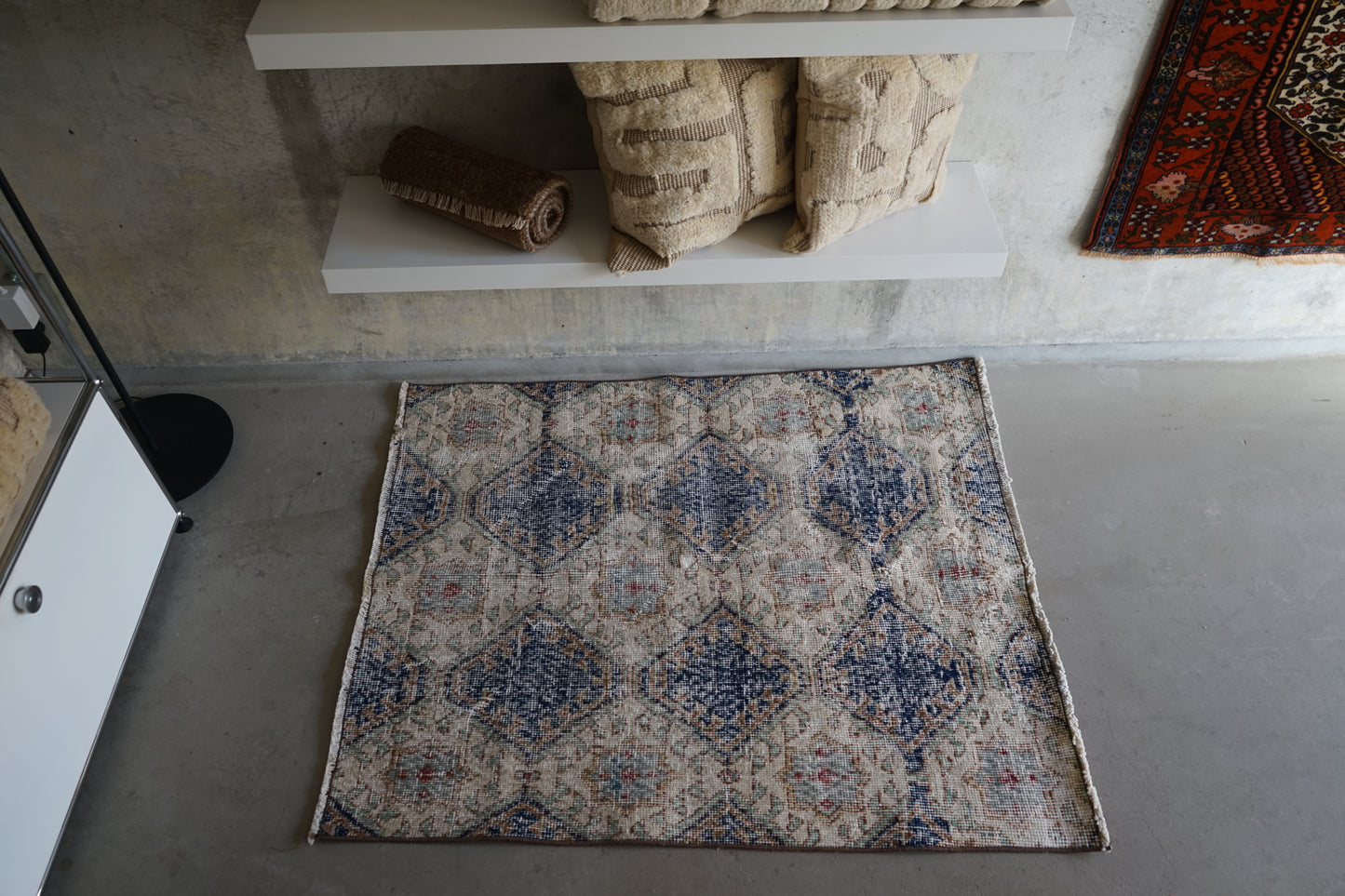 TURKEY VINTAGE ISPARTA 1980年代 125 × 80 cm No.TR25196