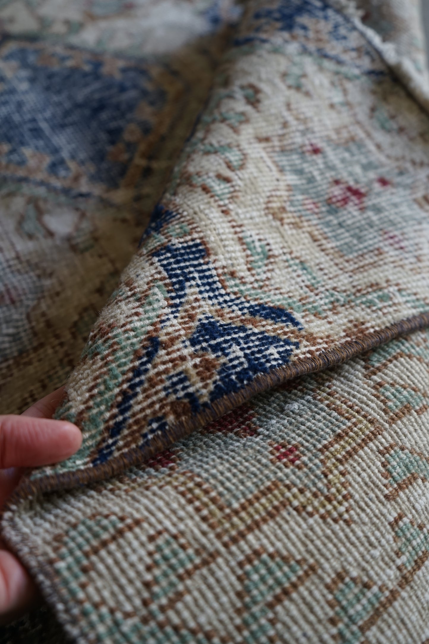 TURKEY VINTAGE ISPARTA 1980年代 125 × 80 cm No.TR25196