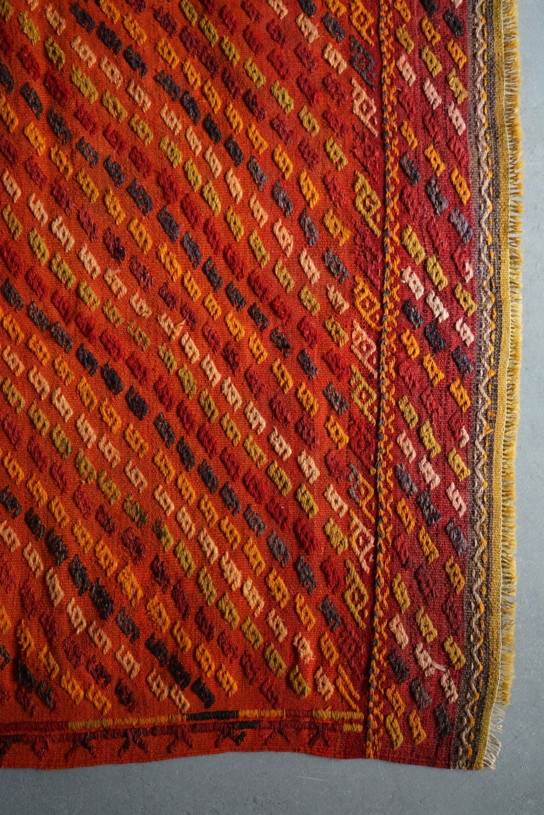 Türkiye Old Konya Jajim Orange 1960年代 121 × 109 cm No.TR25158