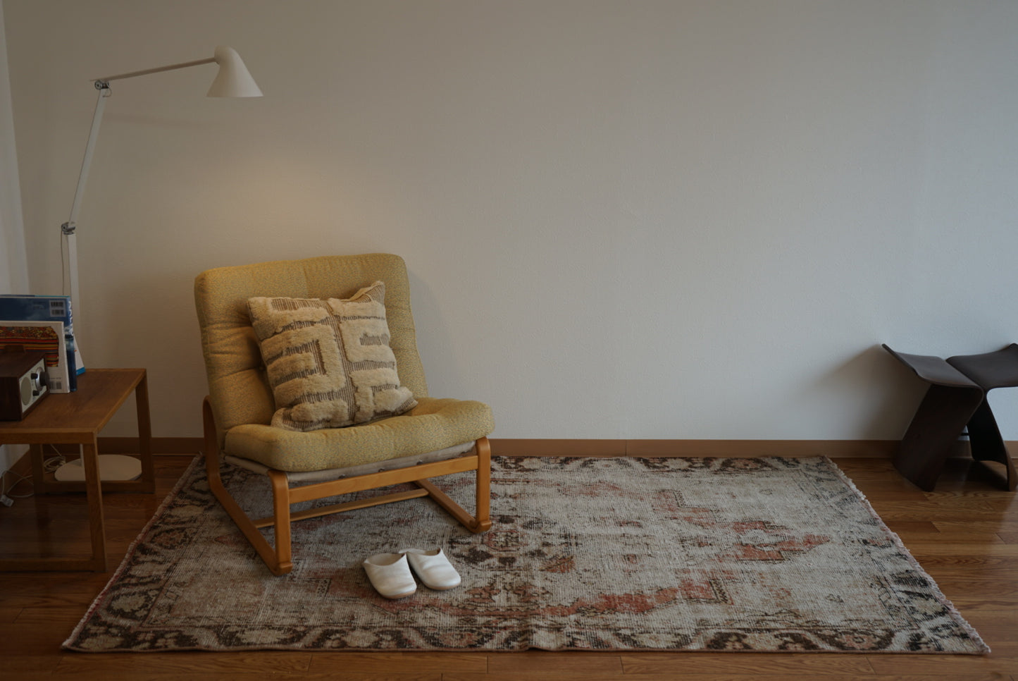 Türkiye Old Isparta Brown, CoralPink 1970年代 199 × 123 cm No.TR25277