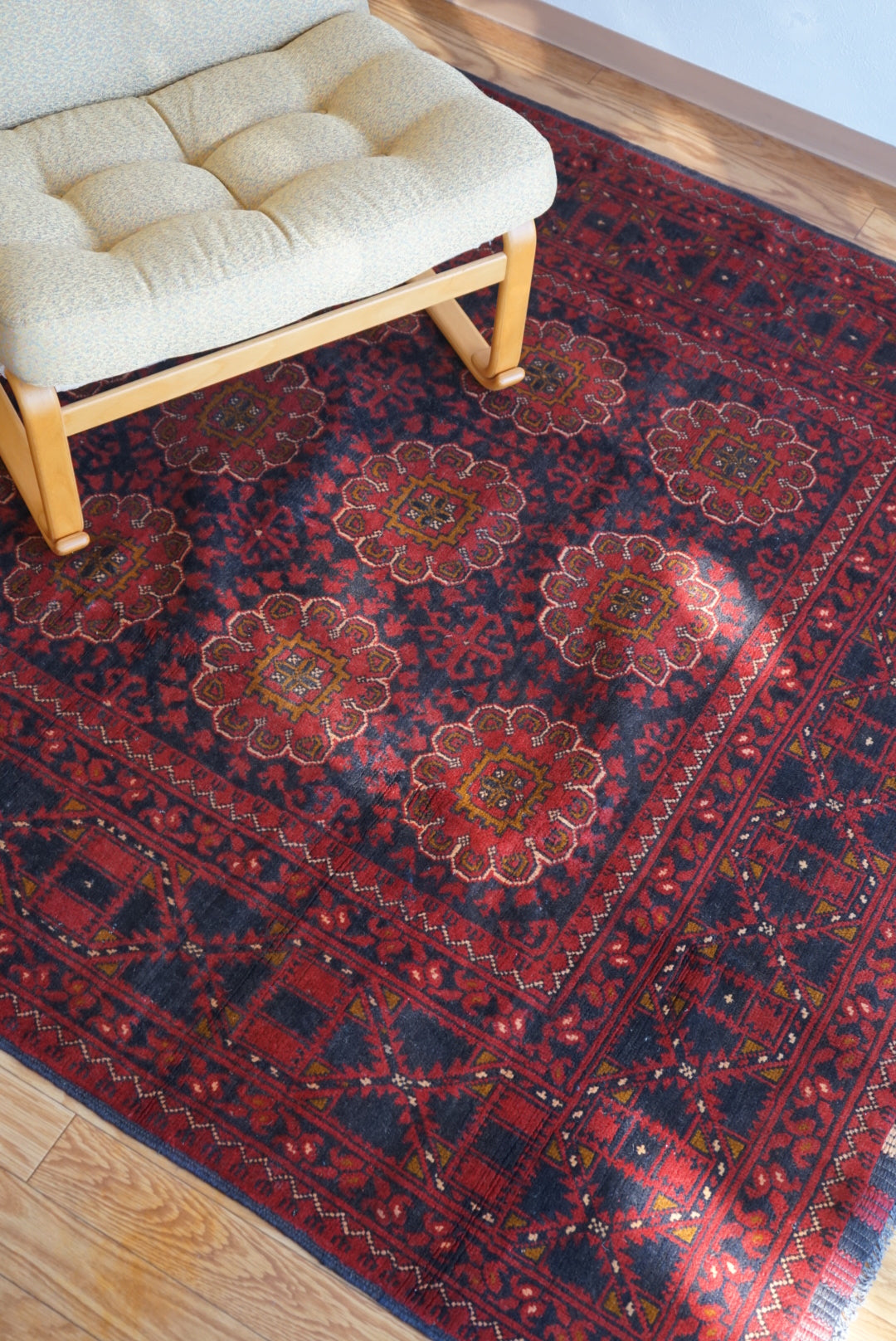 Afghanistan Vintage Turkmen Patnus Gull 1980年代 201 × 146.5 cm  No.AF2536 / 国内送料無料・羊毛手織り絨毯
