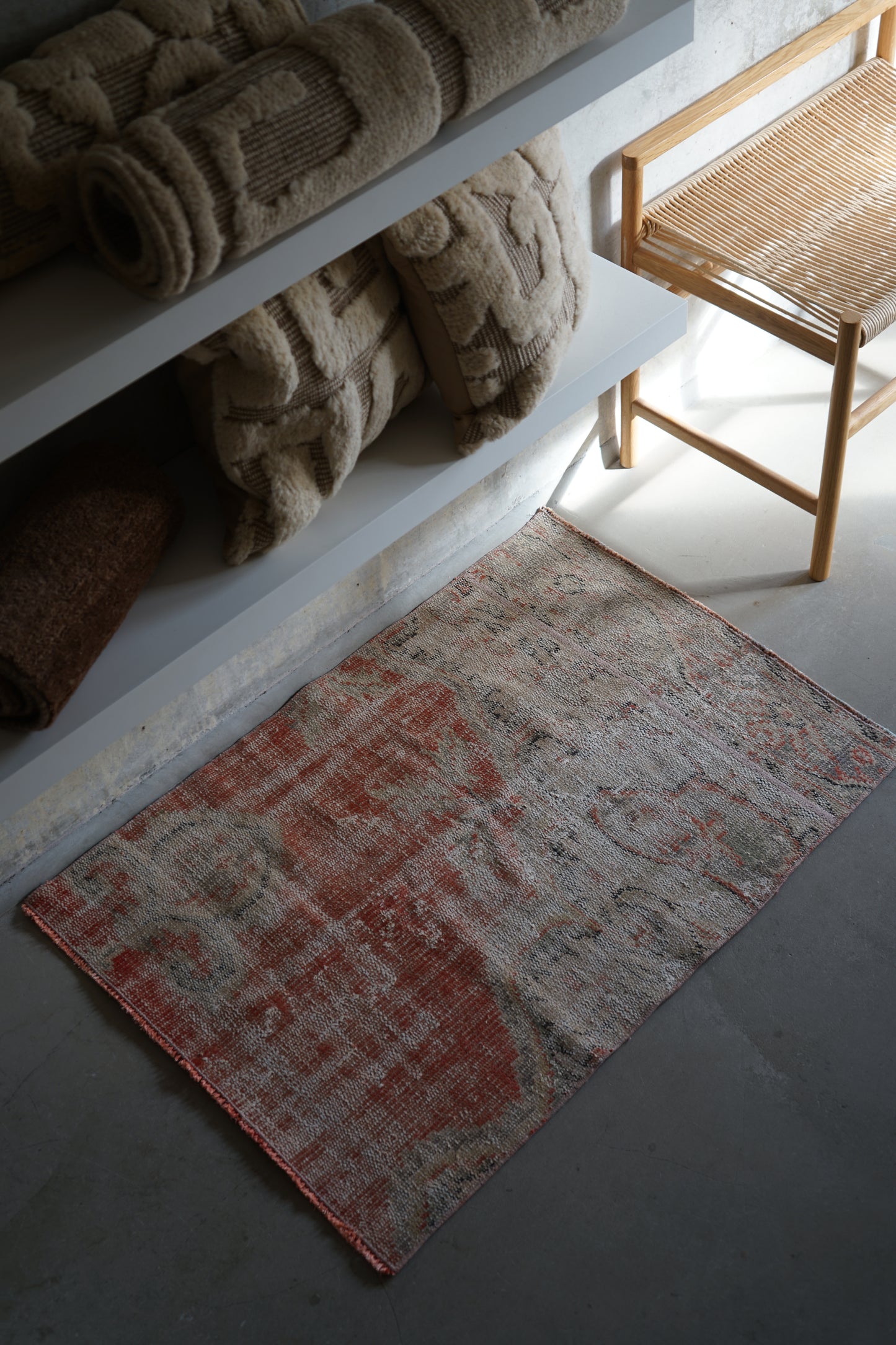 TURKEY VINTAGE SMALL RUG RED FLORAL 97 × 69 cm No.TR25183