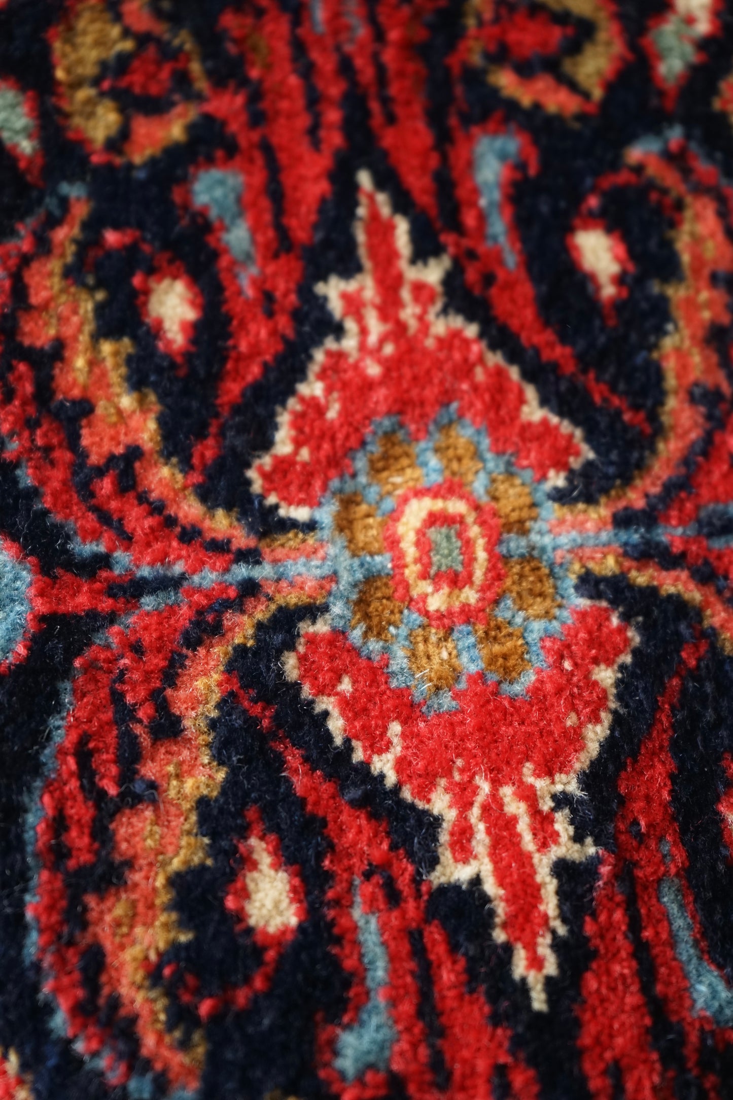 店頭販売 IRAN ANTIQUE LILIAN SAROUK MOHAJERAN FARAHAN 1820年代 118×69cm