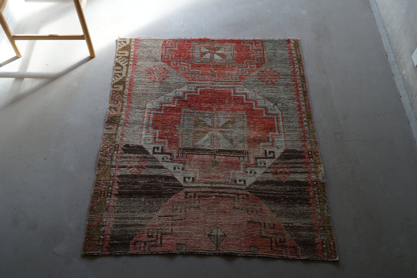 TURKEY VINTAGE SMALL RUG ANATORIA 114 × 94 cm No.TR25186