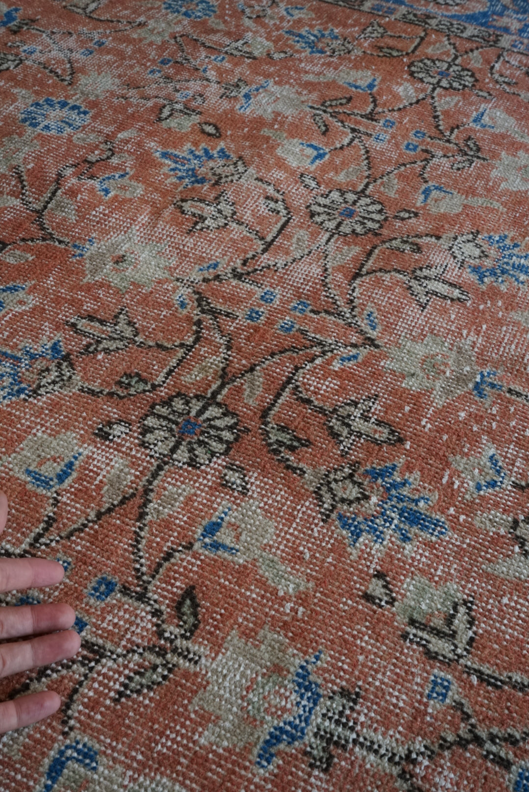 Türkiye Old Isparta Scarlet , Blue 1970年代 271.5 × 164 cm No.TR25507 / 国内送料無料・羊毛手織り絨毯