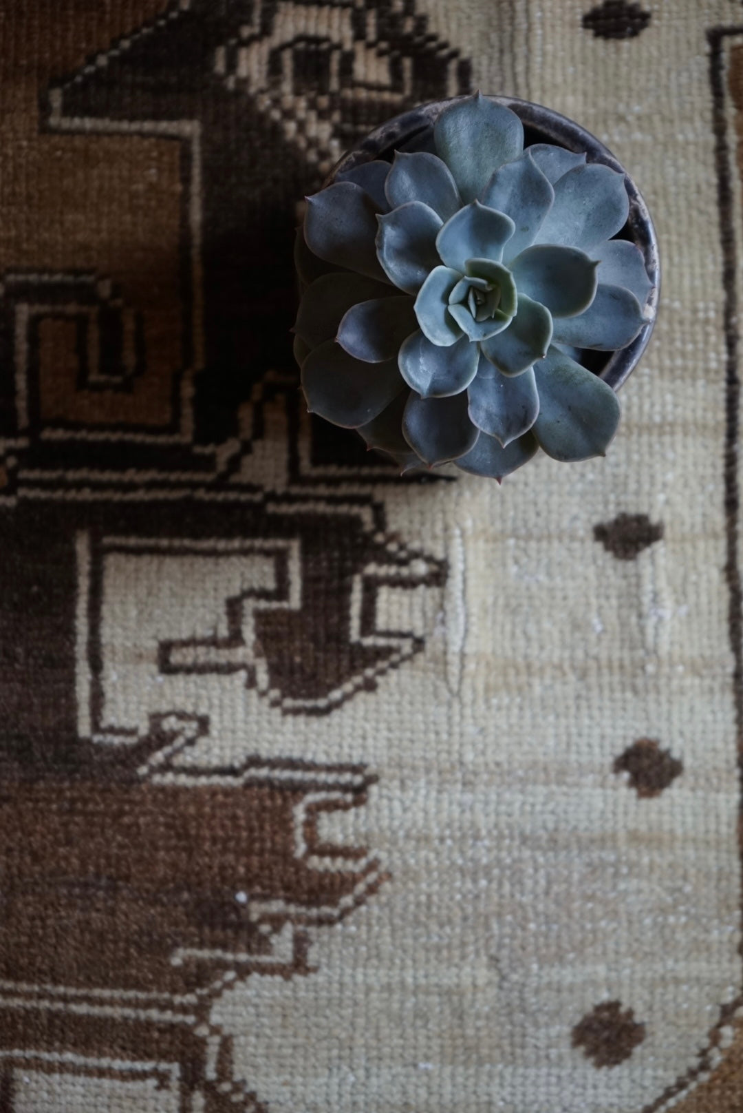 Türkiye Old Isparta Milk Coffee Color Small size 1980年代 115 × 47 cm No.TR25240