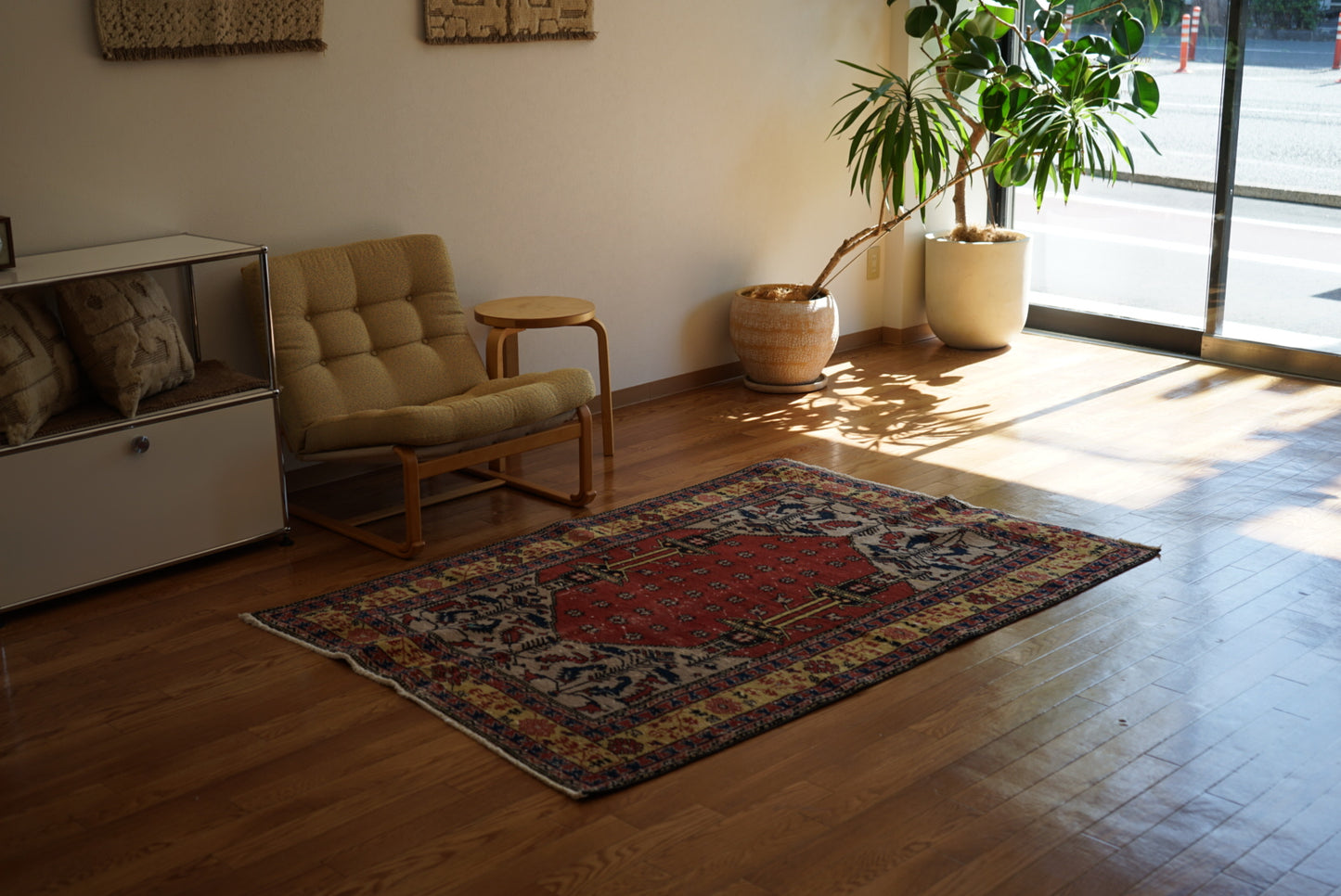 Türkiye Old Isparta Prayer Rug 1950-1960年代 173 × 122 cm No.TR25174