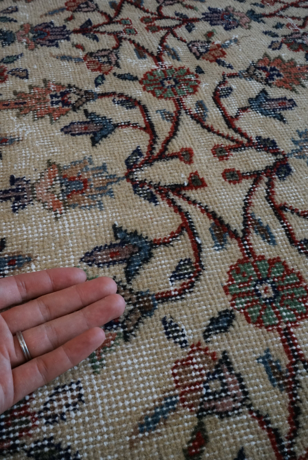 Türkiye Old Isparta Beige , Green , Salmon Pink Floral 1970年代 203 × 113 cm No.TR25438