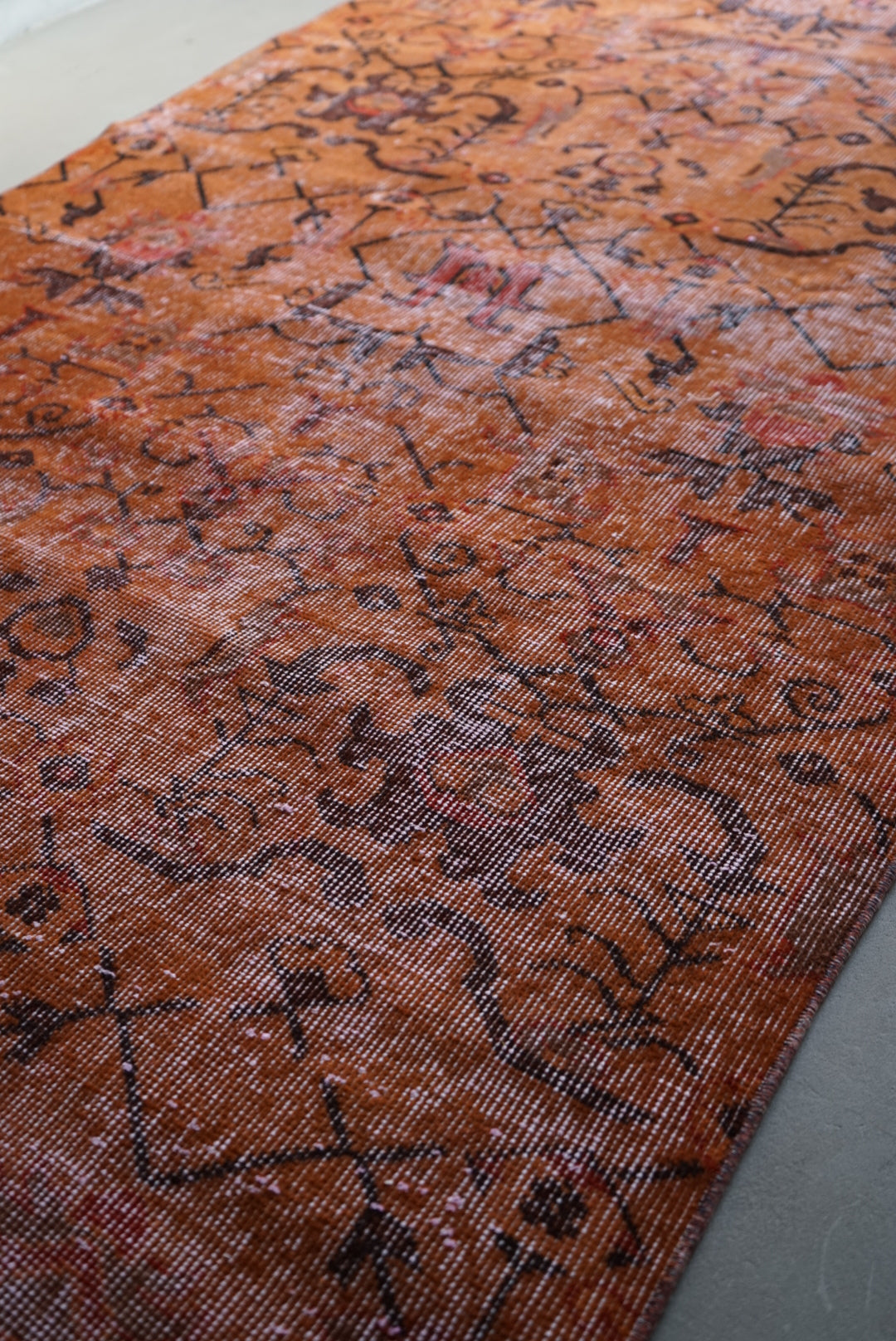 Türkiye Old Isparta Orange Over Dye 1970年代 202 × 113 cm No.TR25260