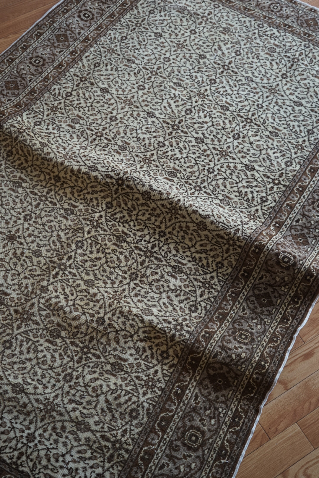 Türkiye Old Kayseri Beige , Brown Flower 1970年代 210 × 142 cm No.TR25388