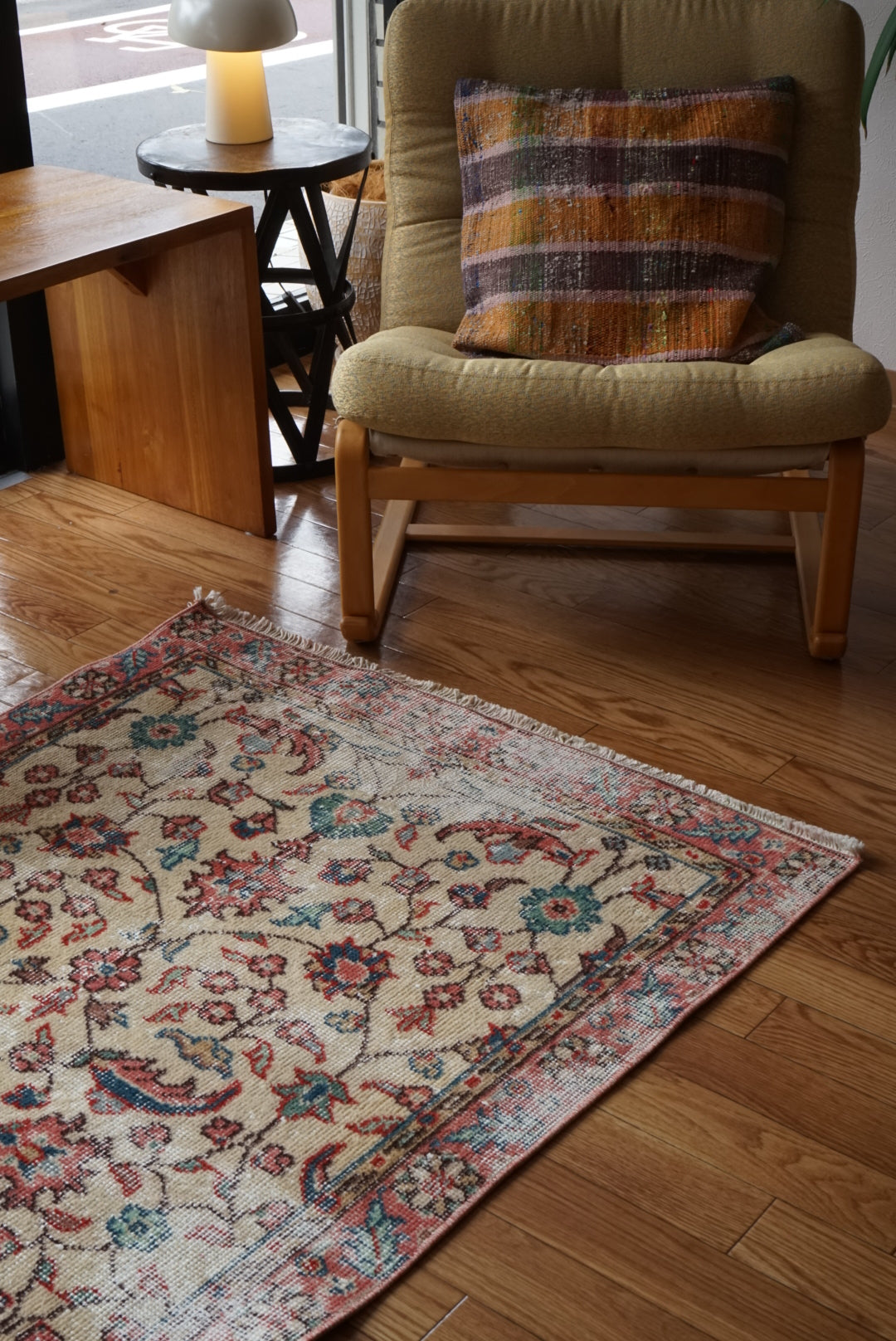 Türkiye Old Isparta Beige , Rose Pink , Emerald Green Floral 1970年代 194 × 92 cm No.TR25451 / 国内送料無料