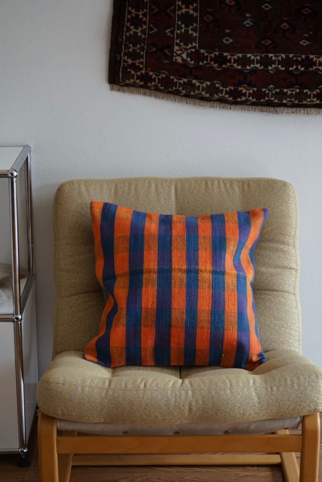 Türkiye Old Kilim Cushion Cover Orange , Blue Checker Design 45 × 45 cm No.TR25531 / 国内送料無料・羊毛手織りキリム