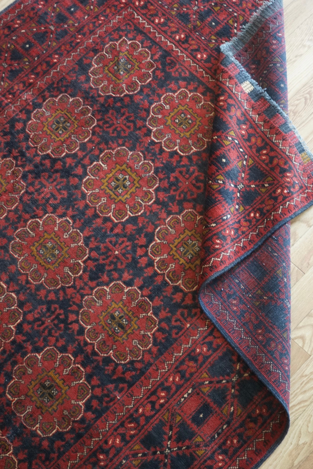 店頭販売 Afghanistan Vintage Turkmen 1980年代 201 × 146.5 cm  No.AF2536 / 国内送料無料・羊毛手織り絨毯